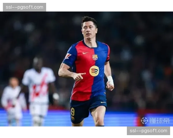 莱万本赛季联赛每90分钟预期进球1.03,所有西甲球员中最高 莱万本赛季联赛每90分钟预期进球1.03,所有西甲球员中最高