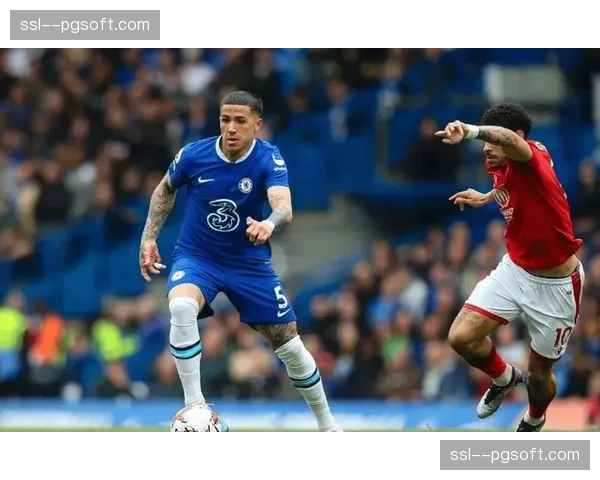 战术复盘：萨索洛如何通过中场绞杀限制了拉齐奥的进攻组织